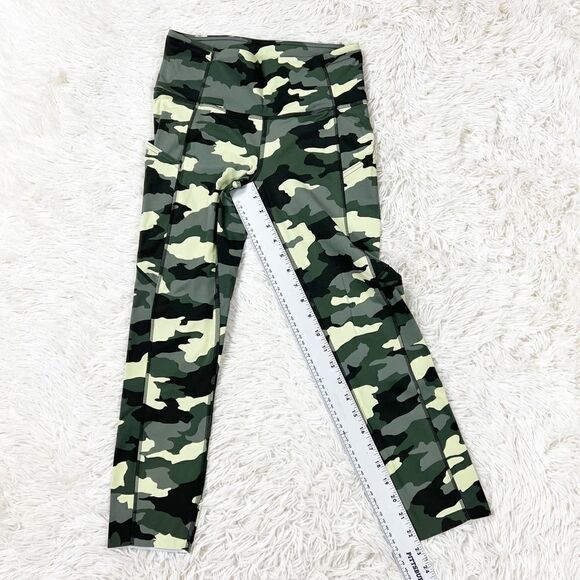 Lululemon Fast & Free Leggings 6 - Picture 5 of 8